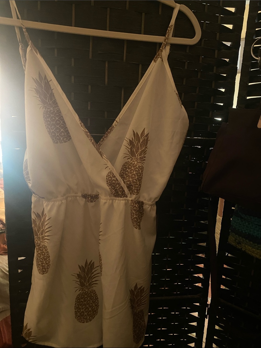 SHEIN White Satin Pineapple-Print with Gold Motif